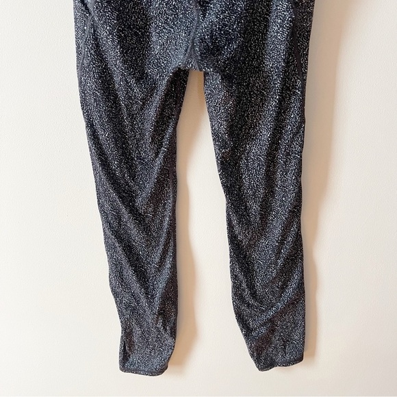 Athleta Lightning Static 7/8 Tight Yoga Fitness Pant #511146 Size Medium Black - Picture 8 of 11